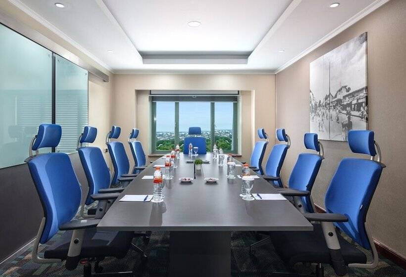 Отель Kimaya Sudirman Yogyakarta By Harris