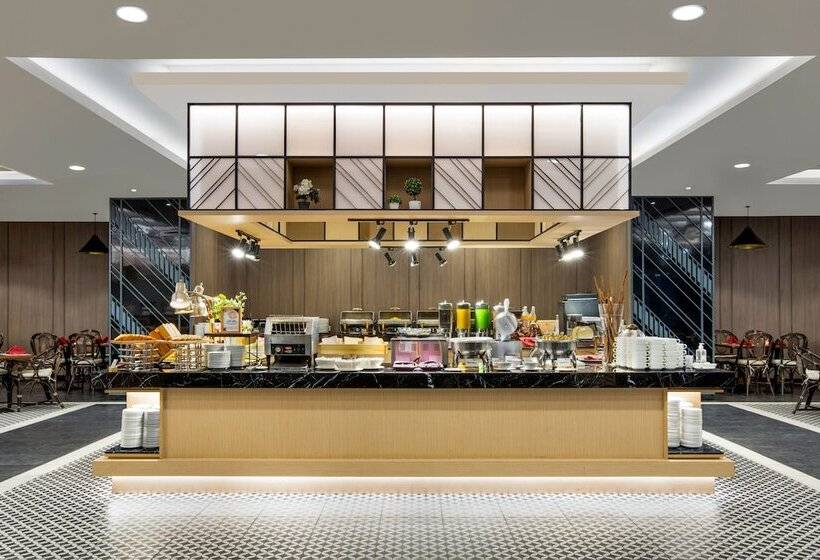 Отель Kimaya Sudirman Yogyakarta By Harris