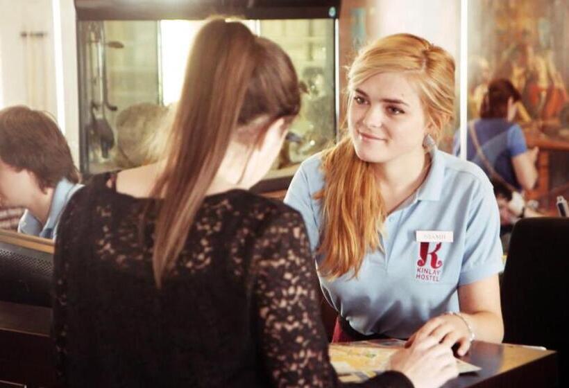 هتل Kinlay Hostel Eyre Square