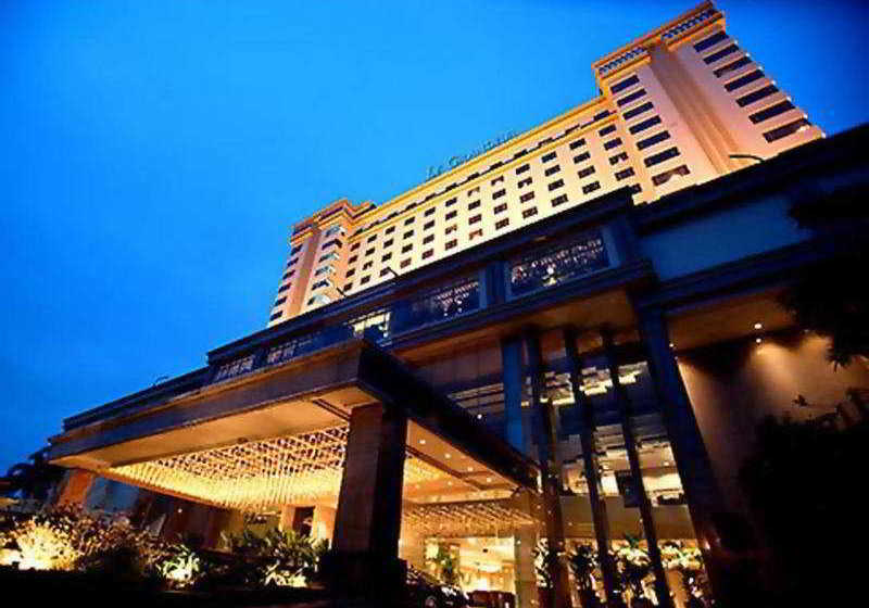 Отель Le Grandeur Mangga Dua Jakarta