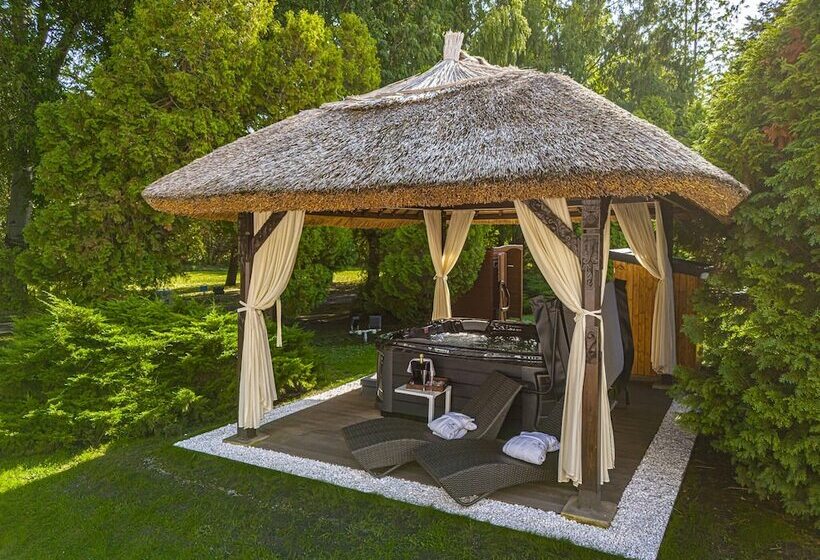 Lotus Therme Hotel & Spa