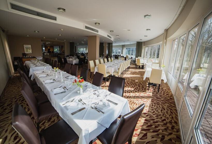 Lotus Therme Hotel & Spa