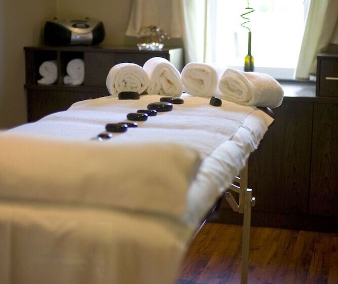 Lotus Therme Hotel & Spa