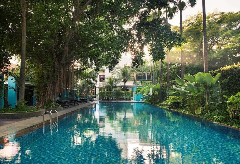 فندق Mercure Surabaya