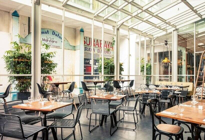 فندق Mercure Surabaya