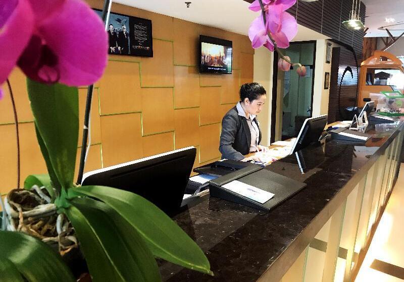 فندق Mercure Surabaya