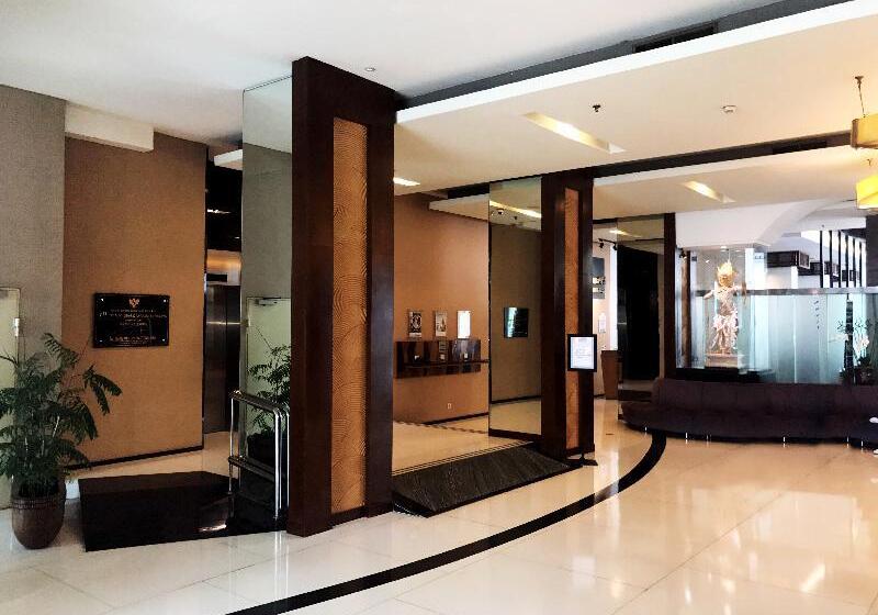 فندق Mercure Surabaya