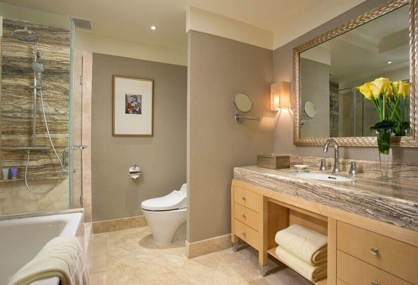 هتل Mulia Senayan, Jakarta