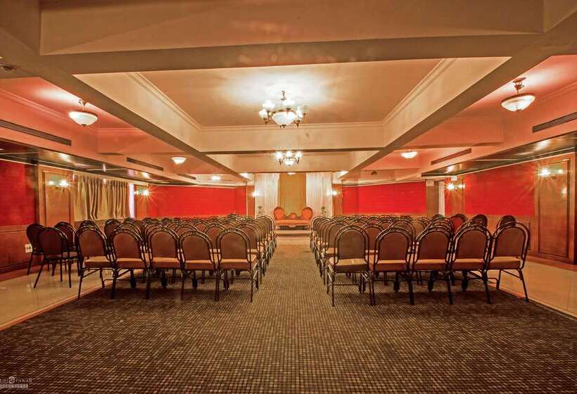 فندق Quality Inn Regency, Nashik