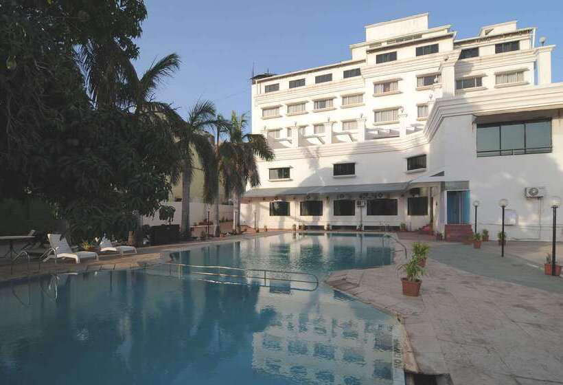 فندق Quality Inn Regency, Nashik