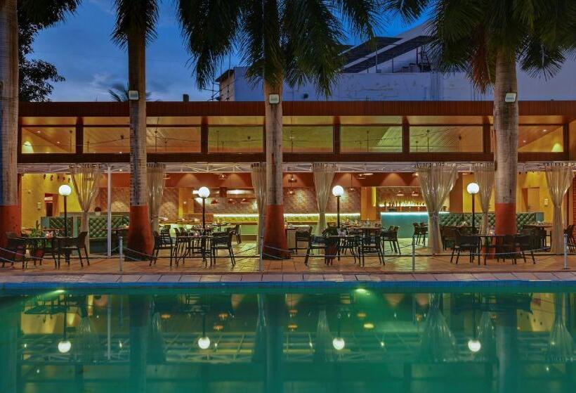 فندق Quality Inn Regency, Nashik