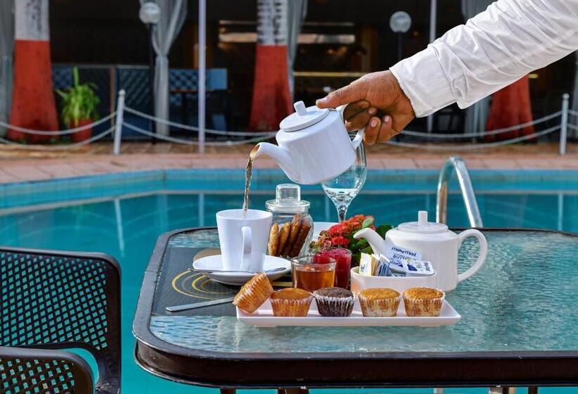 فندق Quality Inn Regency, Nashik