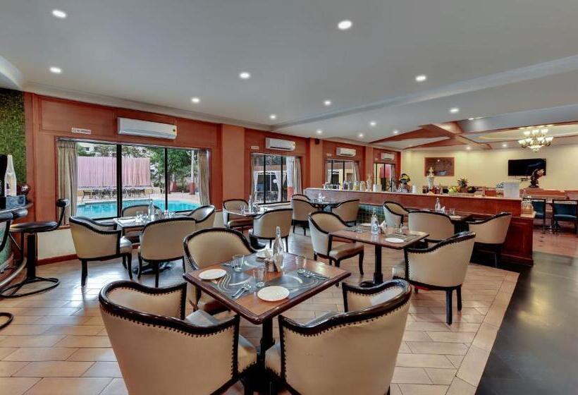 فندق Quality Inn Regency, Nashik