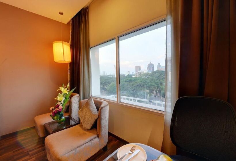 호텔 Ramanashree Richmond