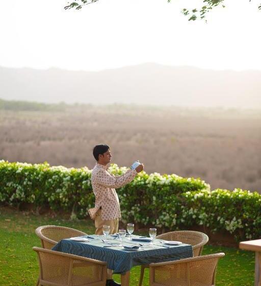 בית מלון כפרי Ramgarh Lodge, Jaipur – Ihcl Seleqtions