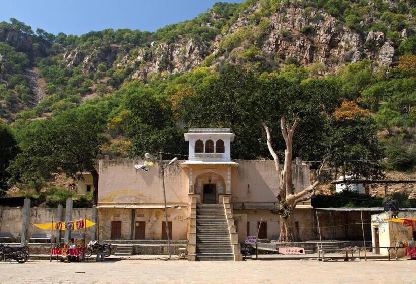 Hotel Ramgarh Lodge, Jaipur – Ihcl Seleqtions