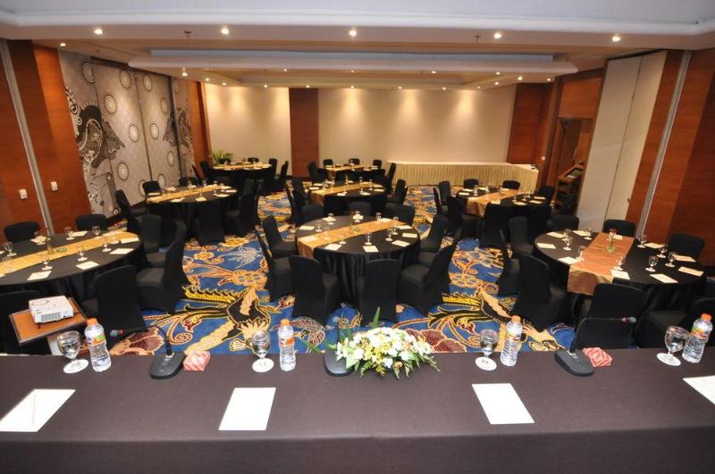 Отель Sahid Raya Yogvakarta