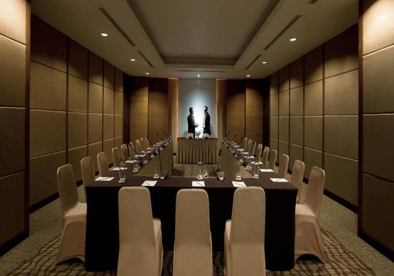 Hotel Santika Premiere Slipi Jakarta