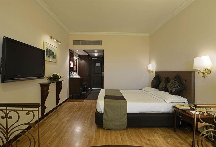 Отель Sun-n-Sand Pune