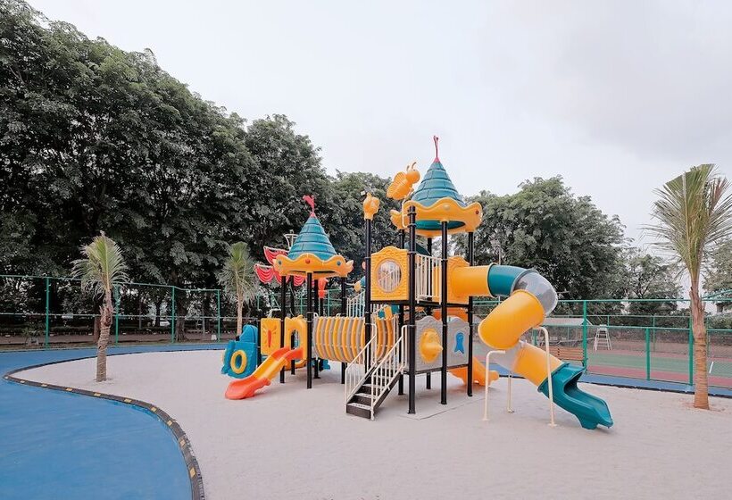 호텔 Sunlake Waterfront Resort & Convention