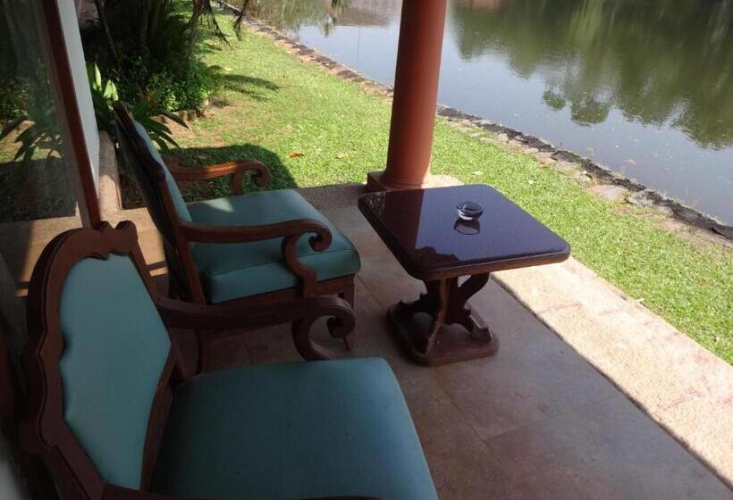 בית מלון כפרי Taj Kumarakom Resort And Spa Kerala