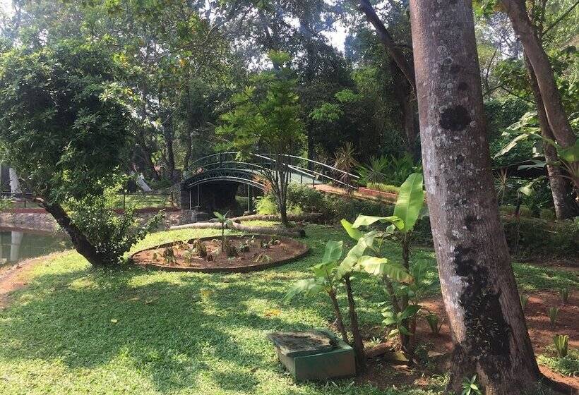 בית מלון כפרי Taj Kumarakom Resort And Spa Kerala