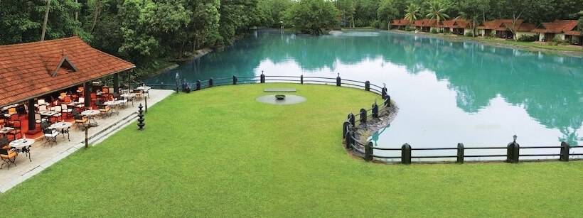 בית מלון כפרי Taj Kumarakom Resort And Spa Kerala