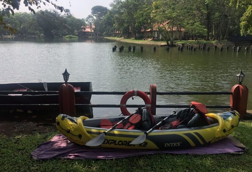 בית מלון כפרי Taj Kumarakom Resort And Spa Kerala