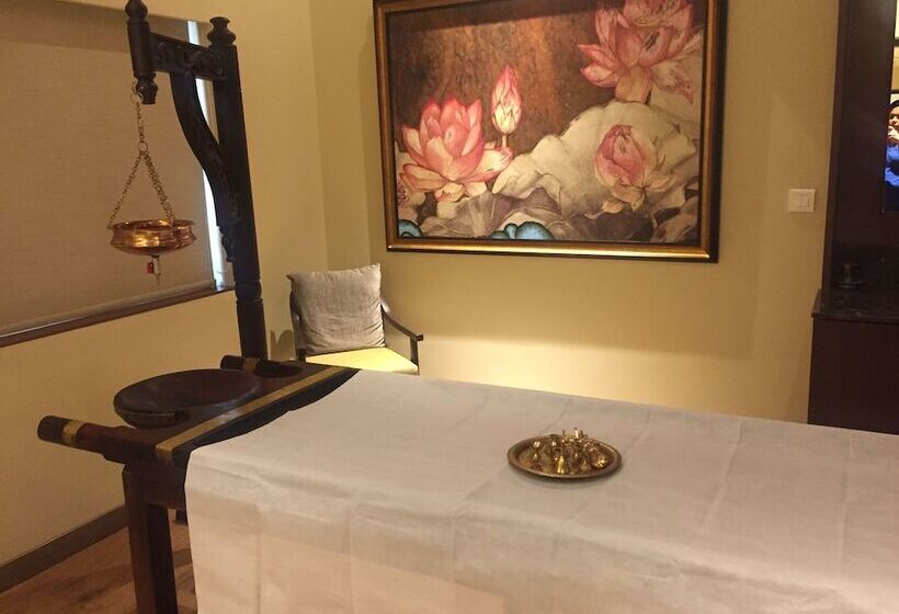 فندق Taj Kumarakom Resort And Spa Kerala