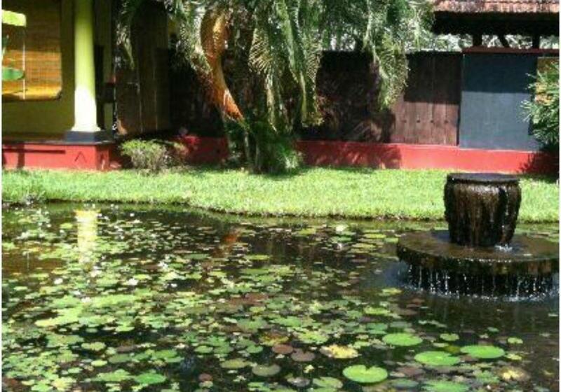 בית מלון כפרי Taj Kumarakom Resort And Spa Kerala