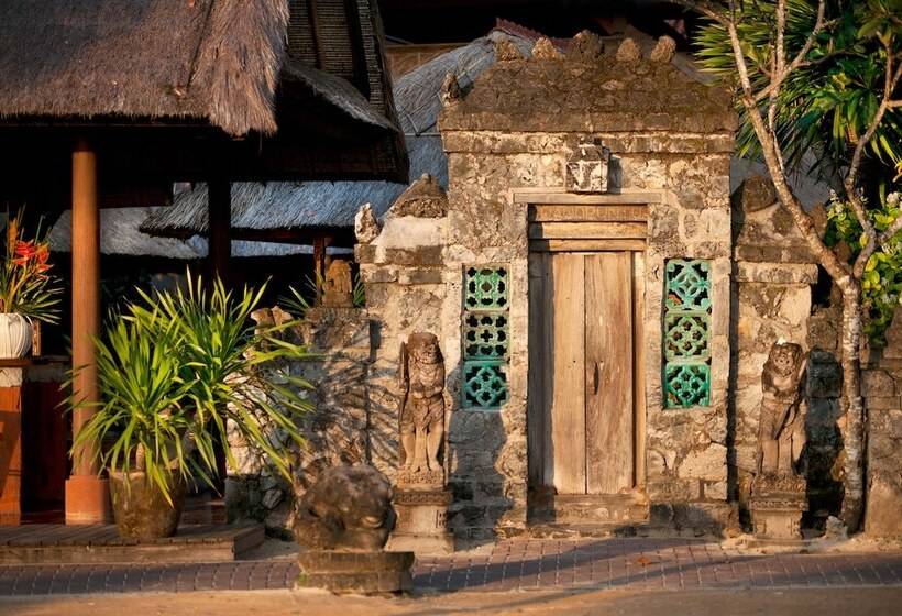 בית מלון כפרי Tandjung Sari