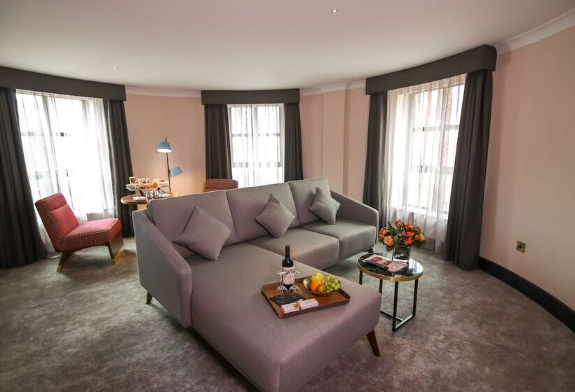 בית מלון כפרי The Alex