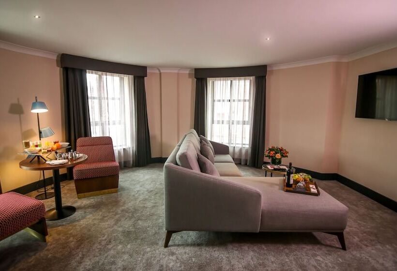 בית מלון כפרי The Alex