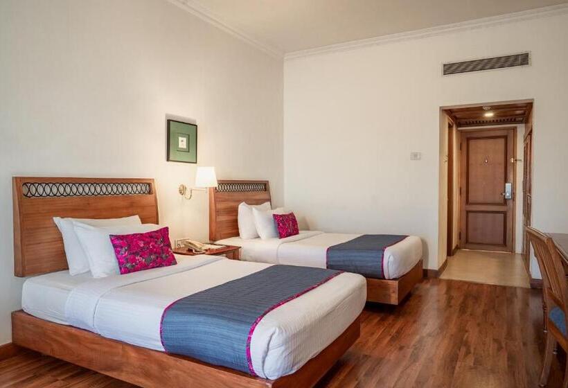 호텔 The Avenue Regent