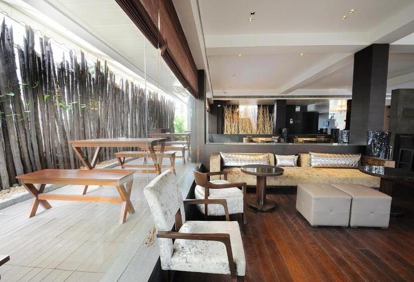 酒店 The Avenue Regent