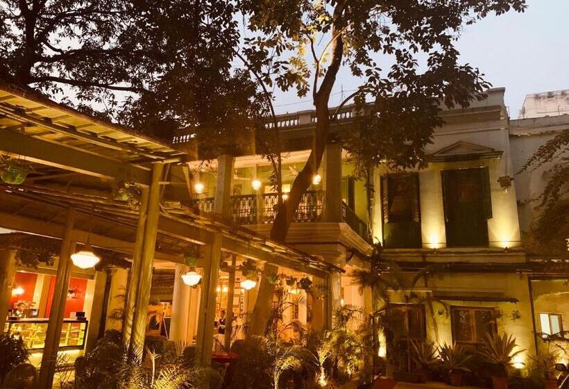 Отель The Elgin Fairlawn Kolkata