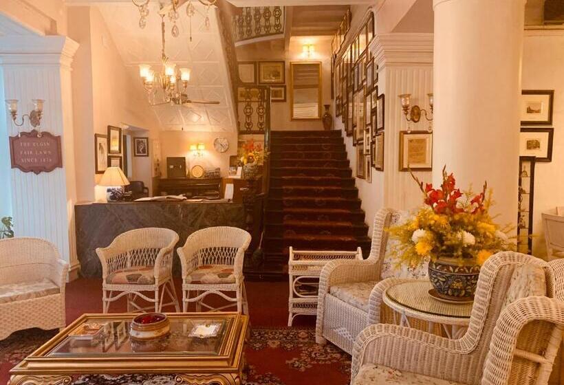 Отель The Elgin Fairlawn Kolkata