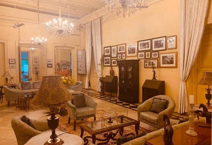 Отель The Elgin Fairlawn Kolkata