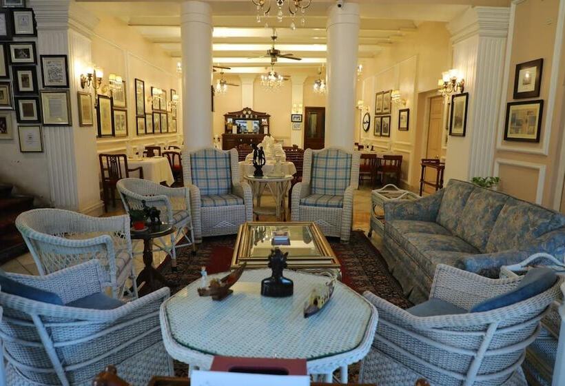 Отель The Elgin Fairlawn Kolkata