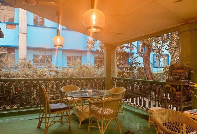 Отель The Elgin Fairlawn Kolkata