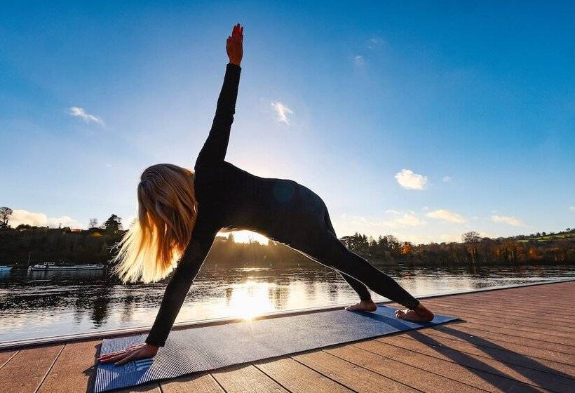 The Lakeside Hotel & Leisure Centre