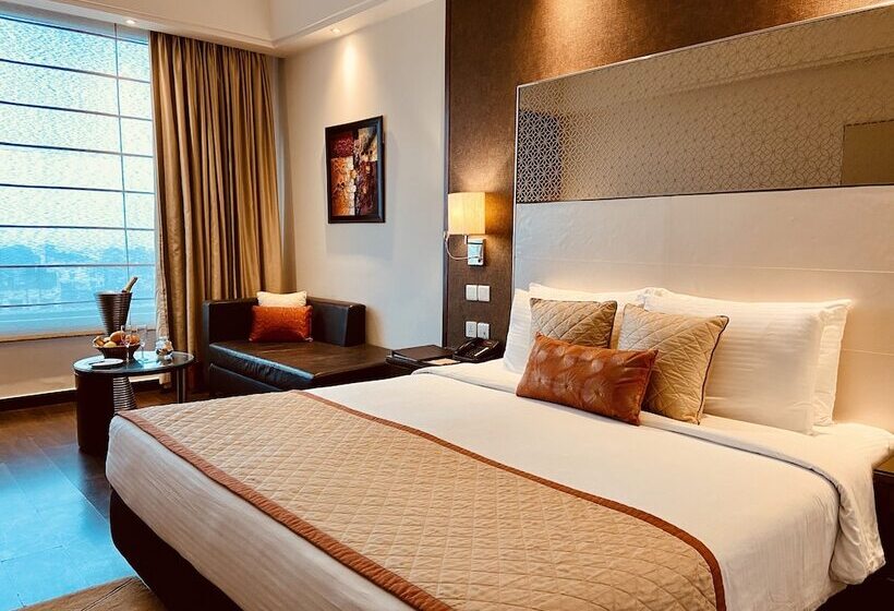 酒店 The Landmark Towers