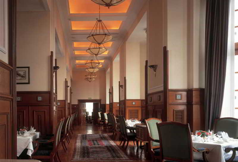 هتل The Oberoi Cecil