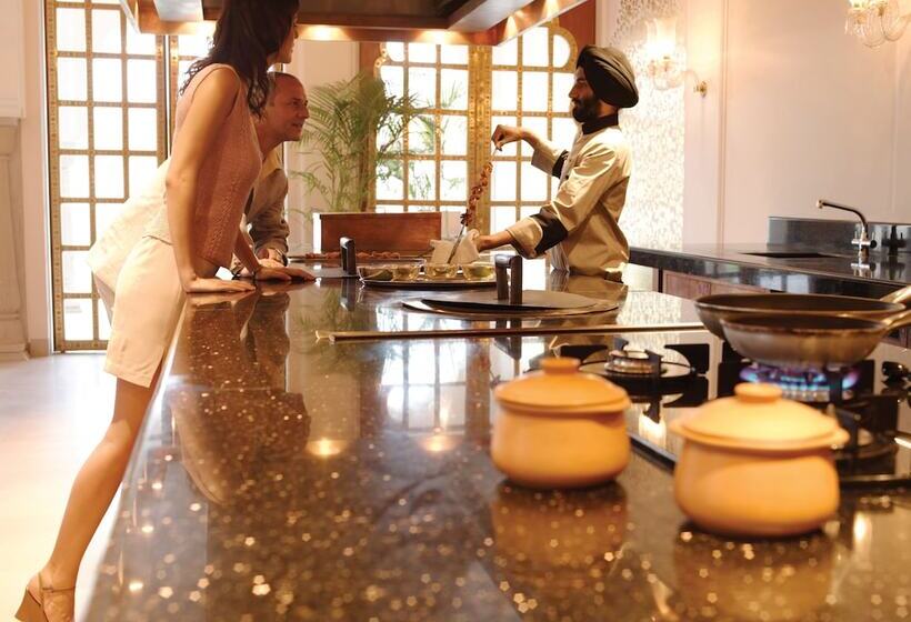 בית מלון כפרי The Oberoi Rajvilas Jaipur