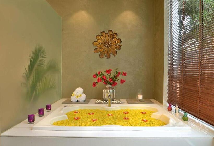 Radisson Jass Hotel, Khajuraho