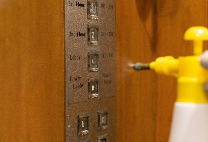 酒店 The Ummed Ahmedabad Airport