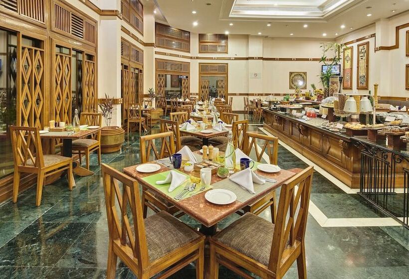 酒店 The Ummed Ahmedabad Airport