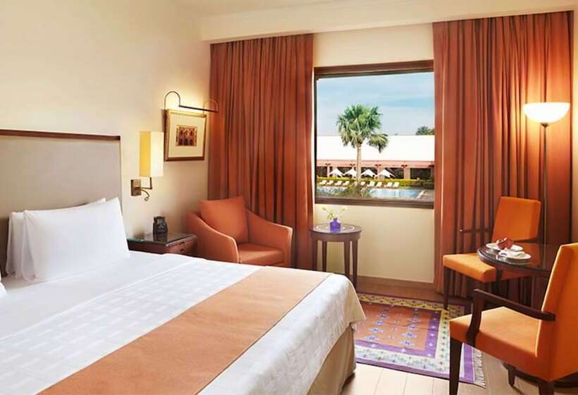 هتل Trident Agra