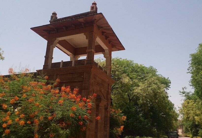 בית מלון כפרי Welcomheritage Bal Samand Lake Palace