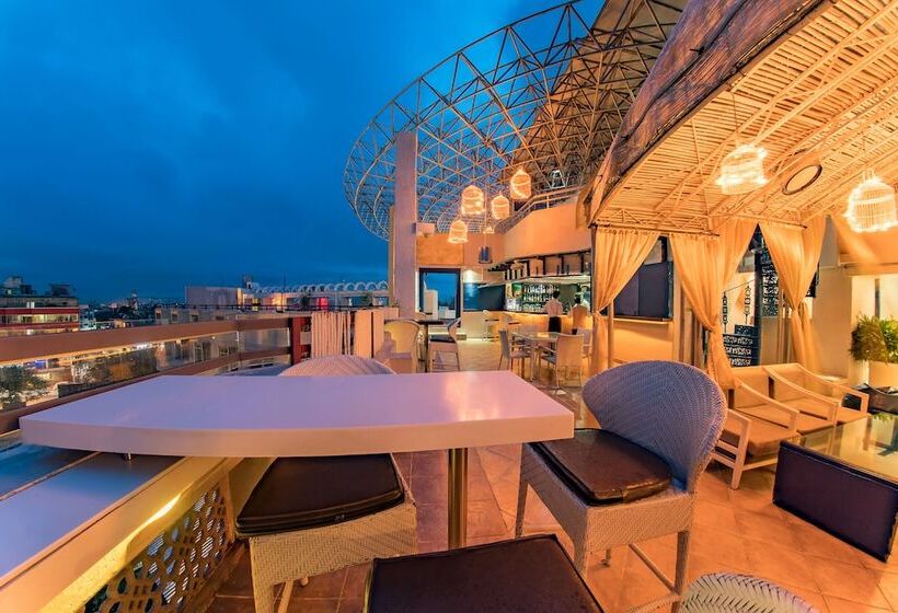 호텔 Howard Plaza The Fern, Agra